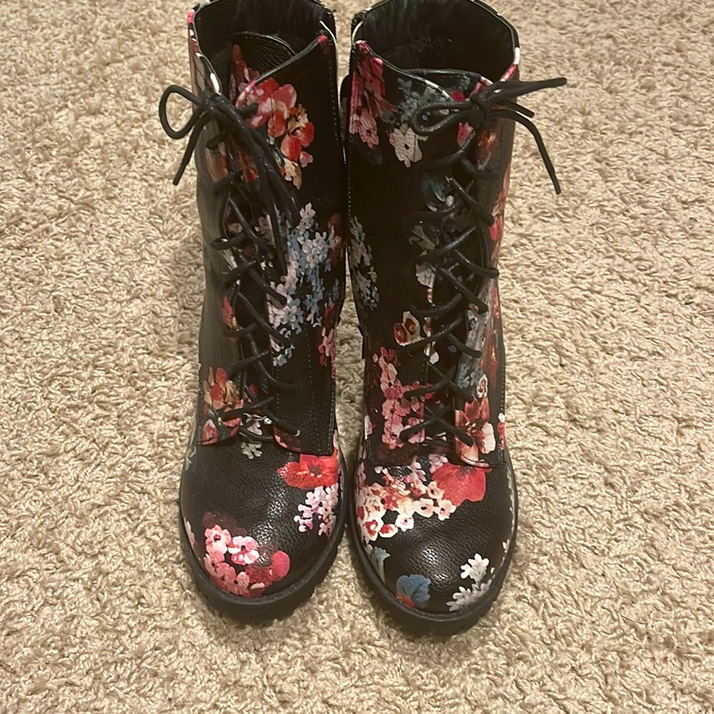 Floral black heeled boots